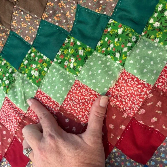 Vtg Patchwork Quilt Handmade Trip Around the World Full/Queen Cottage 100x85 - Picture 6 of 16